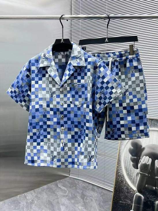Picture of LV Shirt Pant Suits _SKULVM-3XL25mr3723163